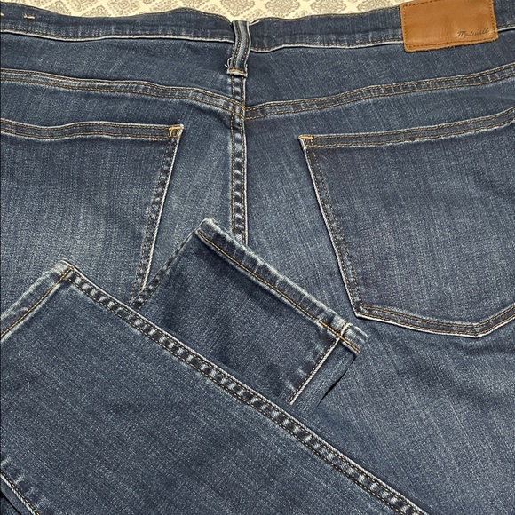 Madewell Classic Blue Jeans - Picture 4 of 4